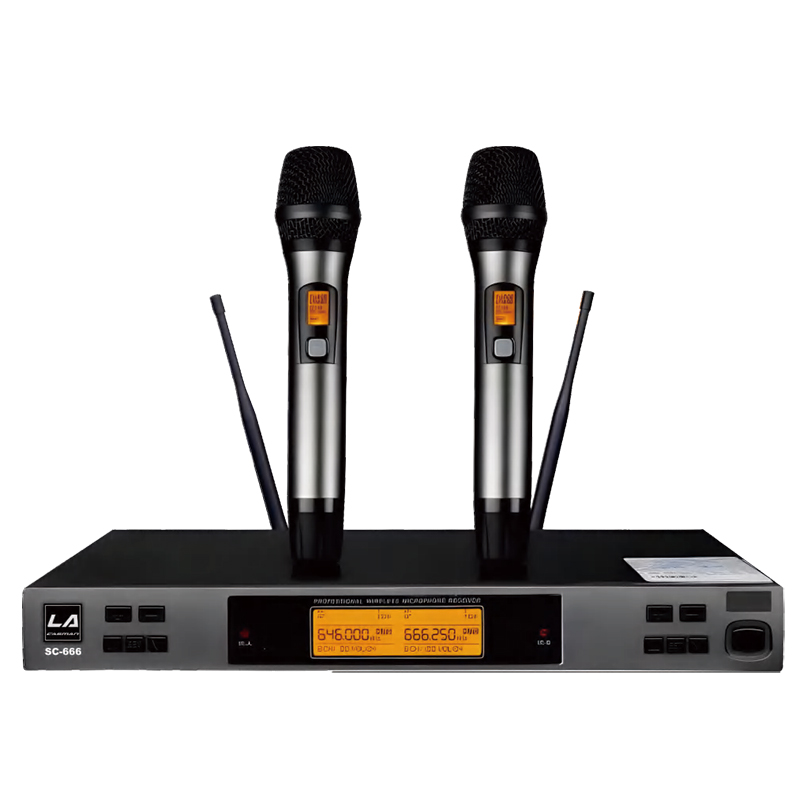 Wireless handheld microphone